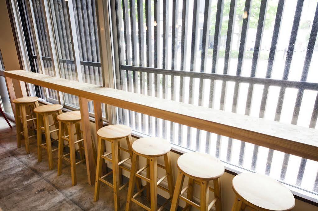 Hakata Gofukumachi Hostel Takataniya Fukuoka  Ngoại thất bức ảnh